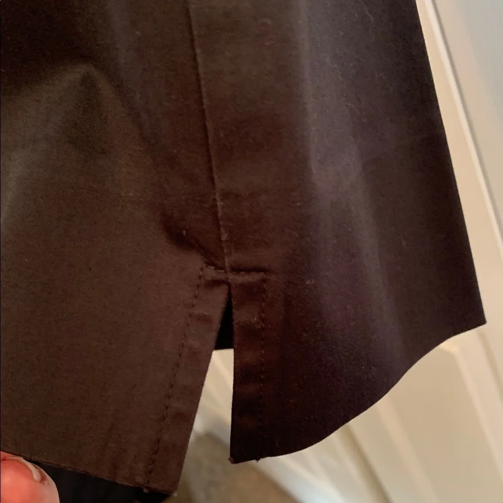 Talbots Black Capris with Smooth Woven Fabric - Picture 5 of 11